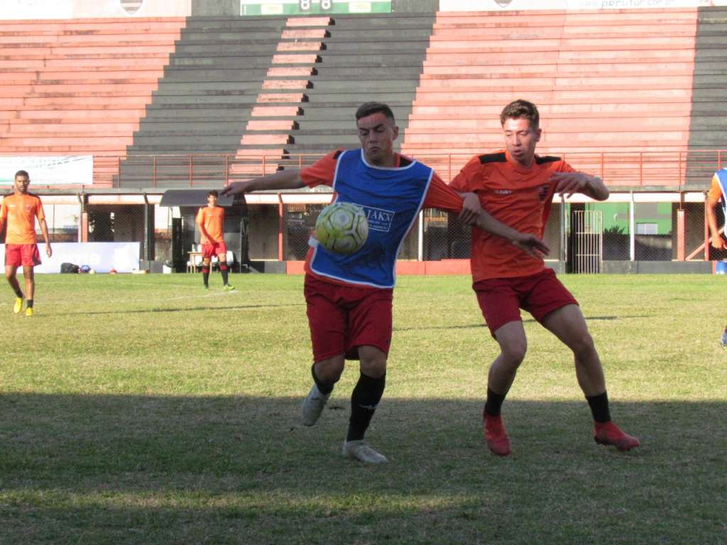 Flamengo treina focado na classificação (Foto: Cláudio Herrera/Flamengo Guarulhos)
