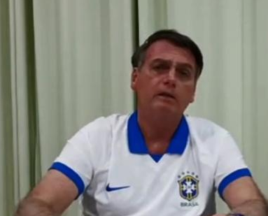No Morumbi, Bolsonaro reclama de local reservado a ele: ‘É ruim para ver o jogo’