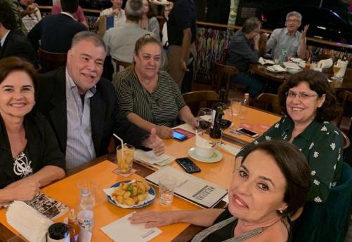 Roberto Diogo e amigos no evento