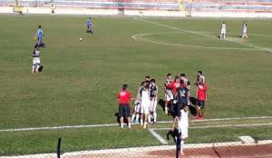 Segundona: Torcedor se exalta, briga na arquibancada e acaba levado pela PM