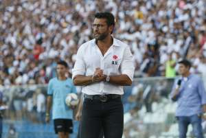 Horas após saída de Geninho, Avaí age rápido e anuncia ex-técnico do Vasco