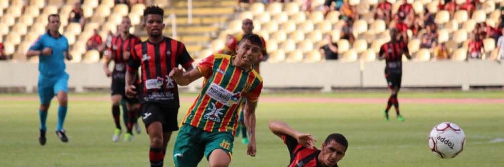 Sampaio conquistou acesso e o Moto caiu. (Foto: Lucas Almeida)