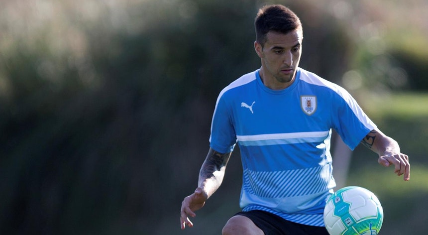 Copa América: Torreira e Valverde brigam pela vaga de Vecino no Uruguai contra Japão