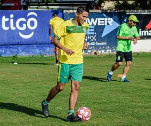 Série B: Figueirense está próximo de contratar meia boliviano de apenas 22 anos
