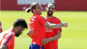 De saída do Atlético de Madrid, lateral é oferecido a São Paulo e Corinthians