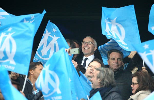 Olympique de Marselha é multado por quebrar regras do fair play financeiro