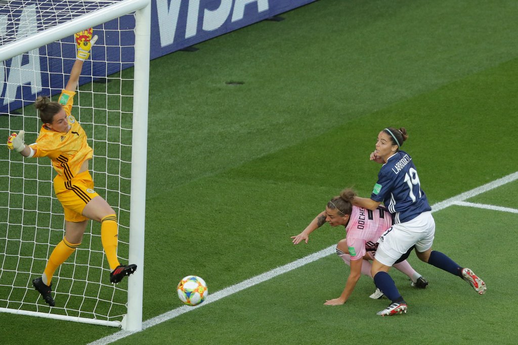 MUNDIAL FEMININO: Escócia abre 3 a 0, cede empate para Argentina e é eliminada