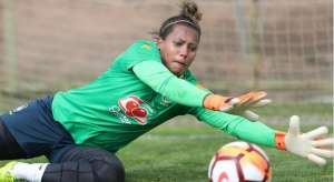 Feminino: Fifa desiste de cartão para goleiras que se adiantarem nos pênaltis