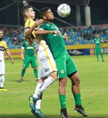 Lucão, artilheiro do Goiás na Série B, entra na mira do Ceará