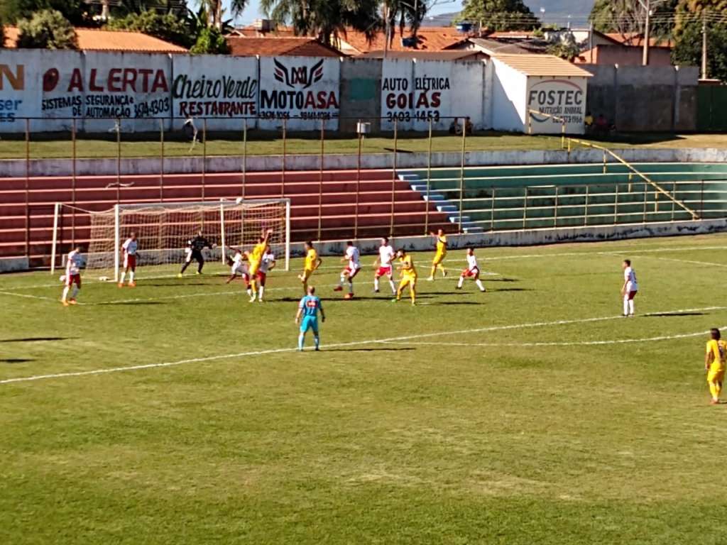 Iporá-GO vence União-MT e avança às oitavas da Série D