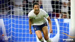 França 2 x 1 Brasil - Henry marca na prorrogação e elimina brasileiras