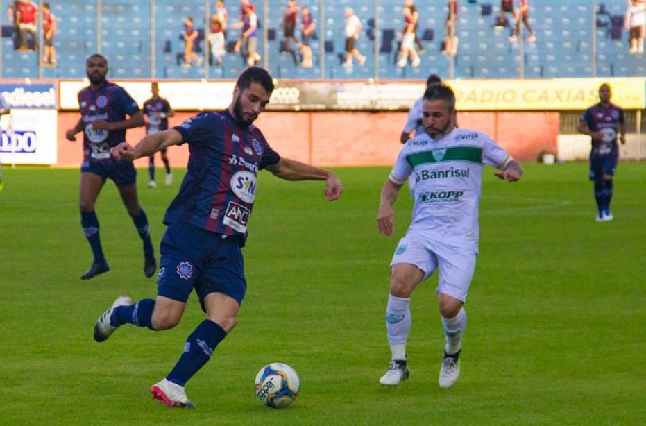 O Caxias garantiu a classificação para as oitavas de final da Série D ao eliminar o Avenida