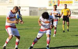 Patrocinense-MG 1 x 0 Juazeirense-BA - Águia luta, mas Cancão garante nos pênaltis