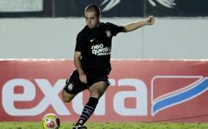 Aos 27 anos, filho de conselheiro assina para atuar no sub-23 do Corinthians