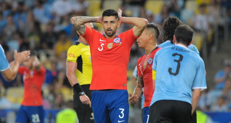 Uruguai derrota o Chile