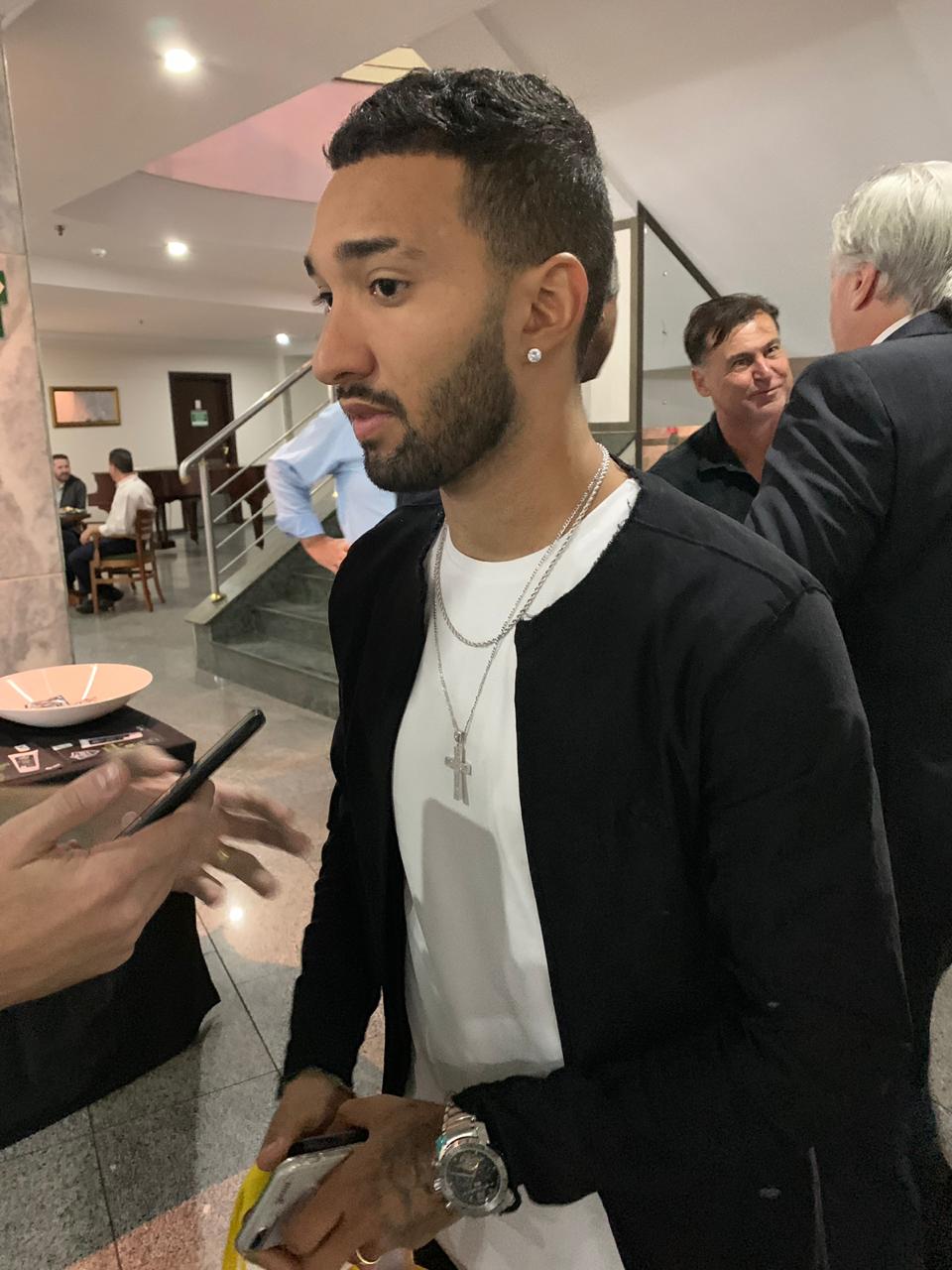 Clayson acredita em mais títulos do Corinthians no ano: “forte em todas as competições”