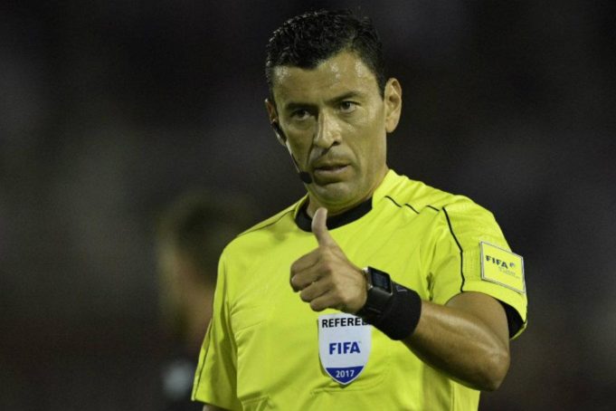 Copa América: Chileno envolvido em escândalo apitará Brasil x Paraguai