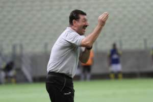Líder da Série C, Ferroviário perde técnico para time paulista