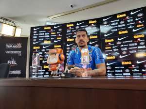 Ralf festeja grande sequência de jogos no ano e contrato renovado com Corinthians