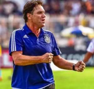 Ex-Ponte Preta e Paysandu, João Brigatti é o novo técnico de time da Série C