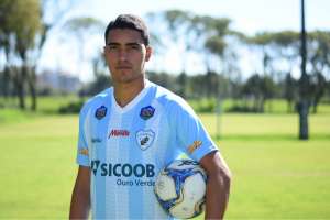 Série B: Ex-volante de Grêmio e Guarani é apresentado no Londrina
