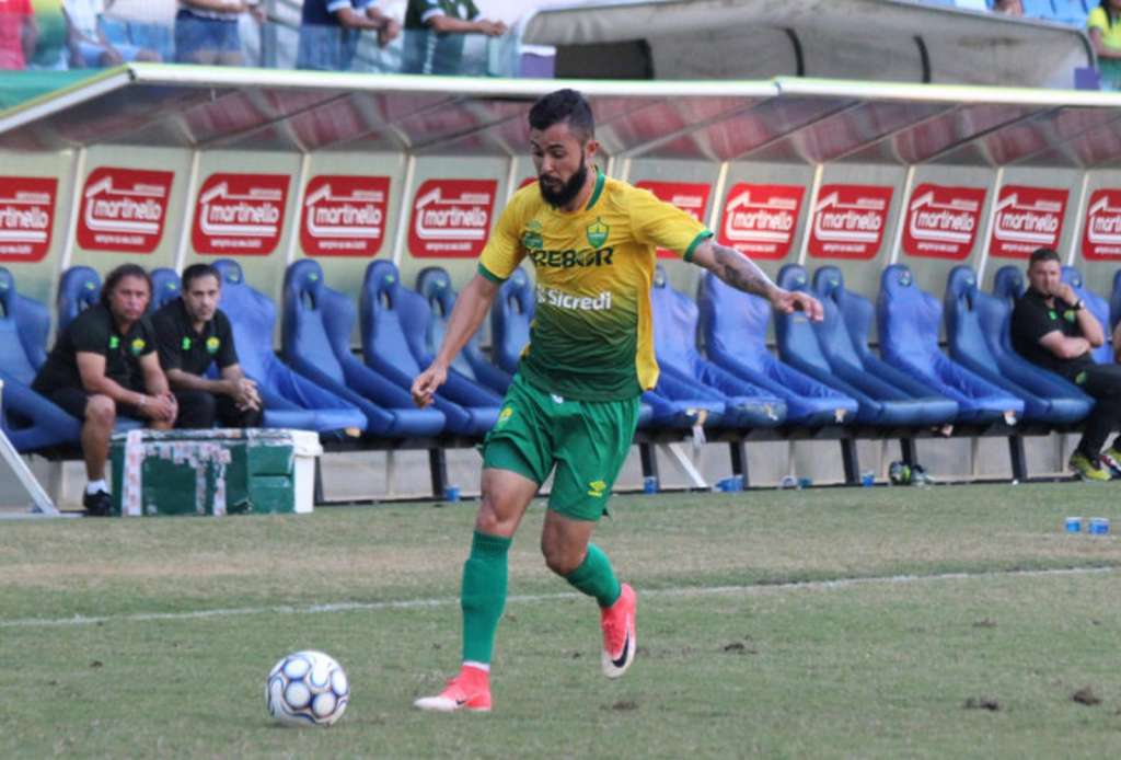 Bruno Sávio com o Cuiabá na Série C
