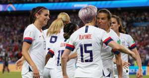 Copa Feminina: EUA vencem anfitriã França, algoz do Brasil, e vão à semifinal