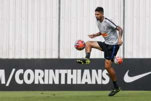 De saída para o Athletico-PR, zagueiro se despede do Corinthians