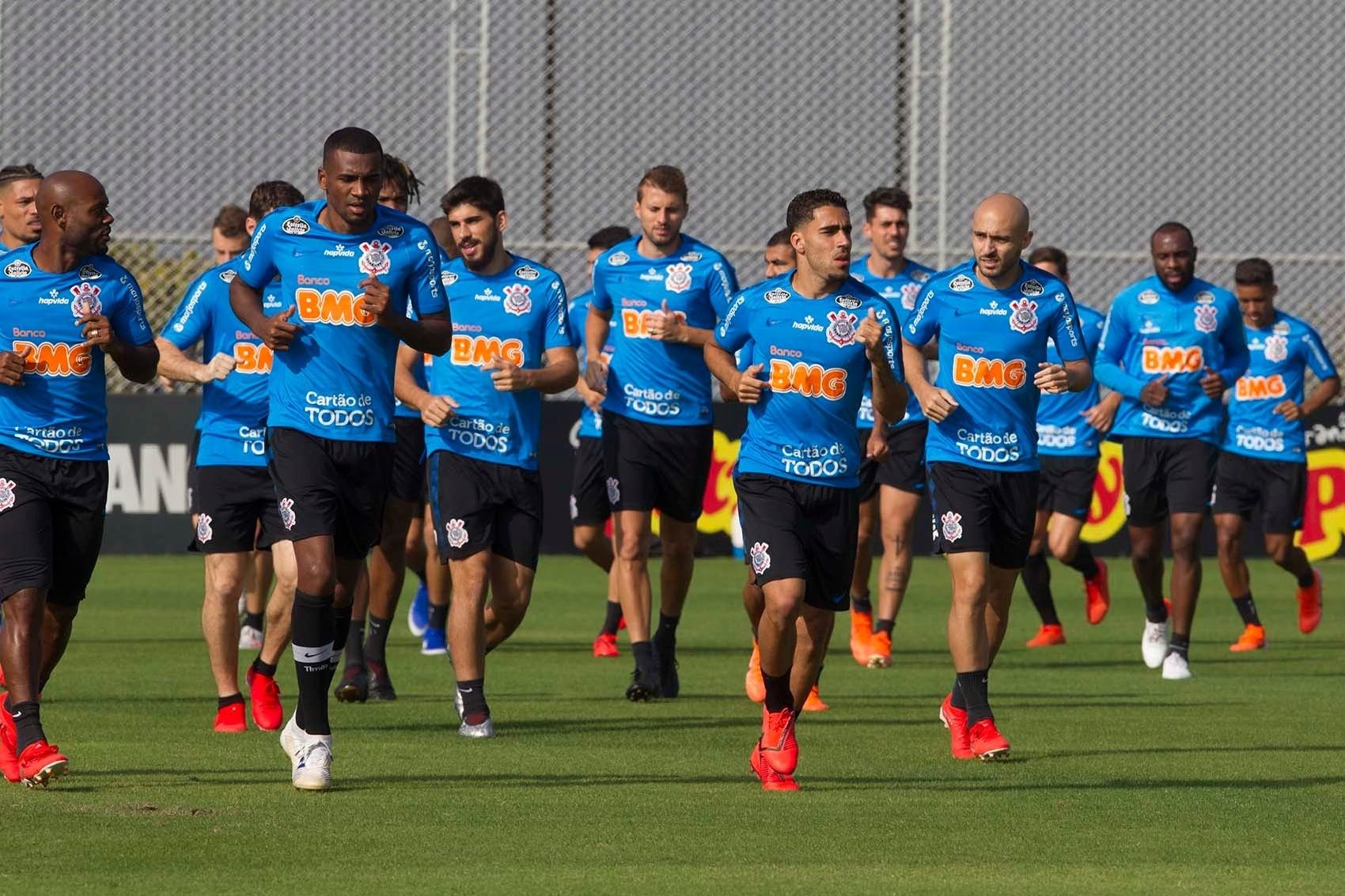 Desfalcado, Corinthians visita o Botafogo-SP na reinauguração do estádio Santa Cruz