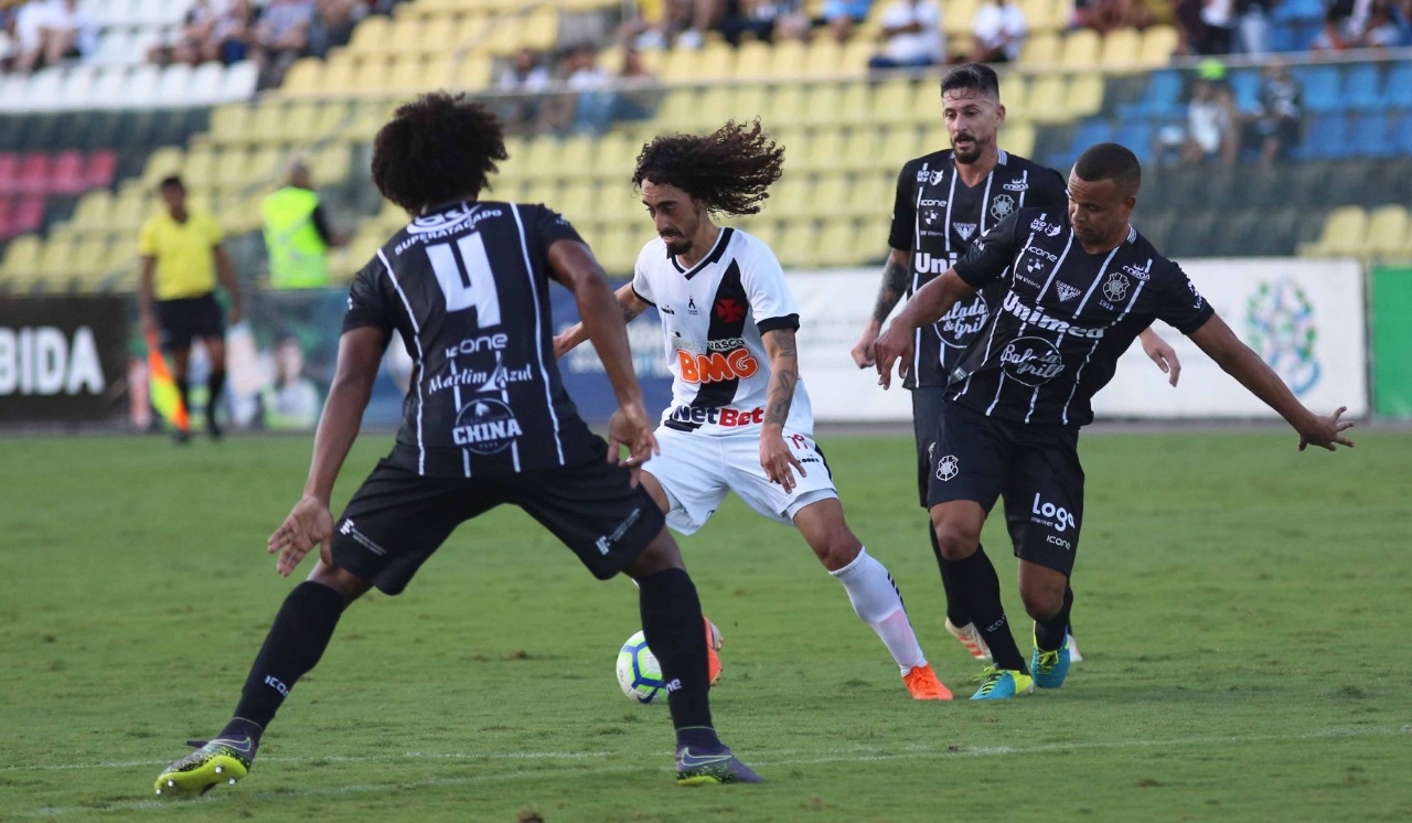 No Espírito Santo, Vasco vence amistoso com gols de Marcos Júnior e Tiago Reis