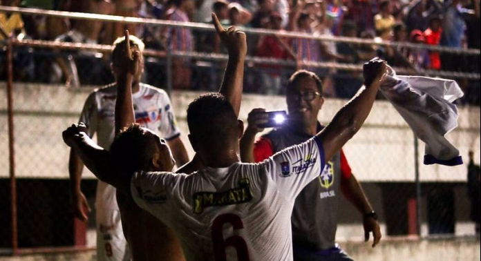 Apesar de jogar fora de casa, Itabaiana-SE não se intimidou e venceu o Fluminense-BA pela Série D (Foto: Wendell Rezende / AO Itabaiana) - Wendell Rezende / AO Itabaiana