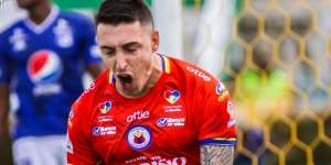 Lutando contra o rebaixamento, Fortaleza sonda meia argentino ex-Atlético Nacional