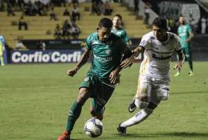 Emprestado pelo Corinthians, lateral deve trocar Guarani por rival da Série B