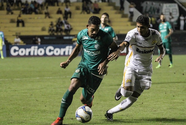 Emprestado pelo Corinthians, lateral deve trocar Guarani por rival da Série B