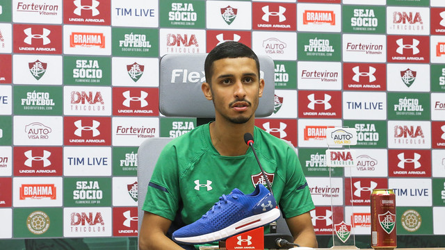 Daniel diz que grupo do Flu ‘entende’ pagamento de salários atrasados de Pedro