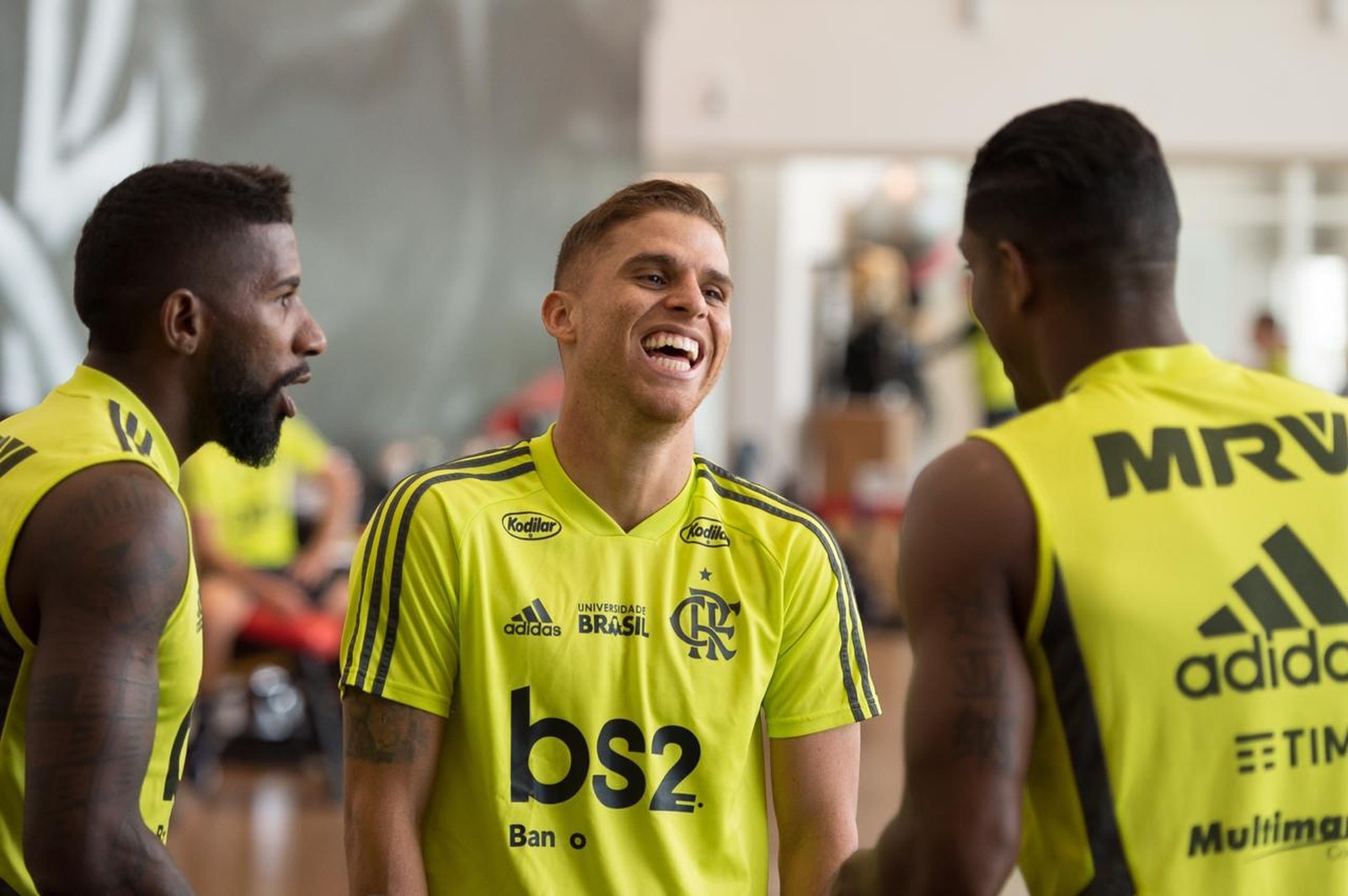 Cuéllar se reapresenta após Copa América e faz 1º treino com Jorge Jesus no Fla