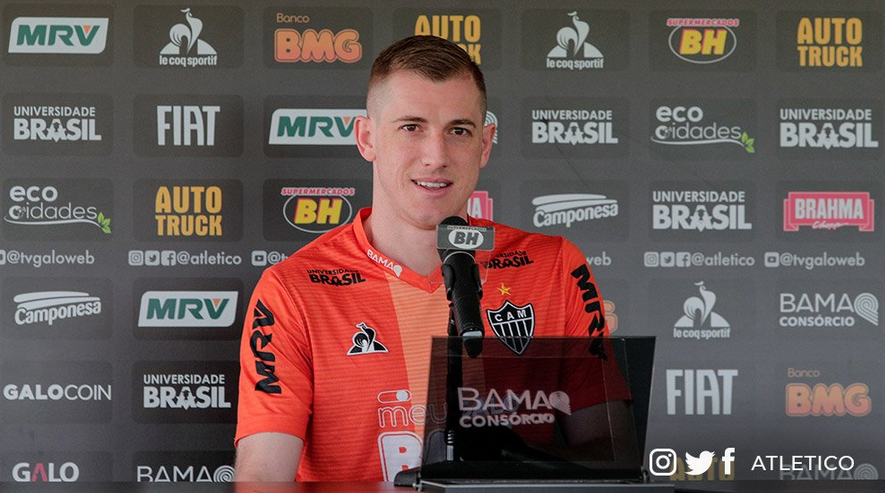 Adílson vê Atlético-MG fortalecido fisicamente para 2º semestre