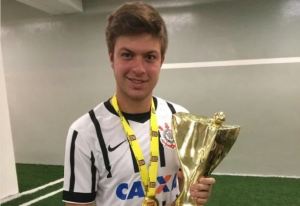 Copa Paulista: Corinthians repatria 'cria do Terrão' para o time Sub 23