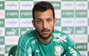 Edu Dracena diz que Palmeiras tem de melhorar para não ser surpreendido