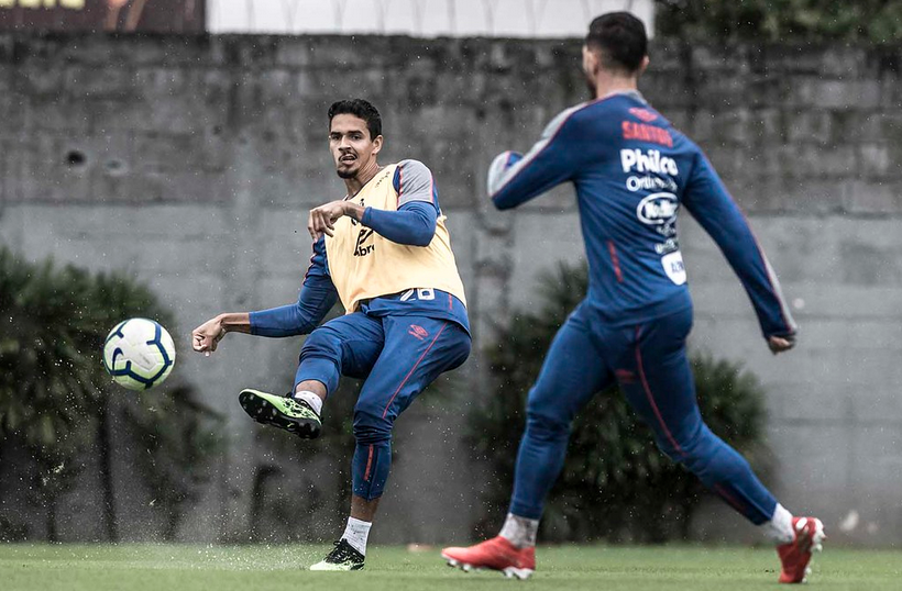 Veríssimo, do Santos, revela conversa com Peres sobre desejo de ir à Europa