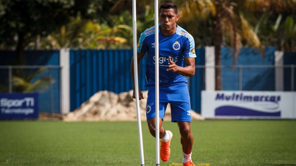Pedro Rocha exalta sua preparação e espera ajudar Cruzeiro a eliminar Atlético-MG