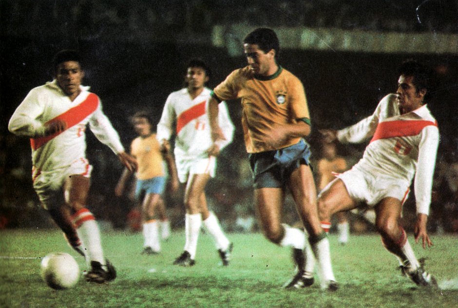 Ex-atletas da seleção ainda lamentam sorteio que fez Peru eliminar Brasil em 1975
