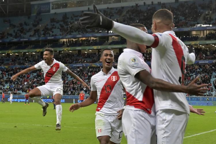 Copa América: No Peru, clima de euforia toma conta da torcida antes da final