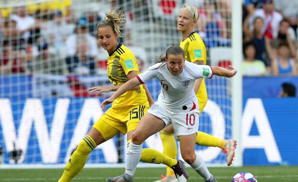 A Suécia abriu 2 a 0 no começo do jogo e segurou a pressão da Inglaterra no segundo tempo