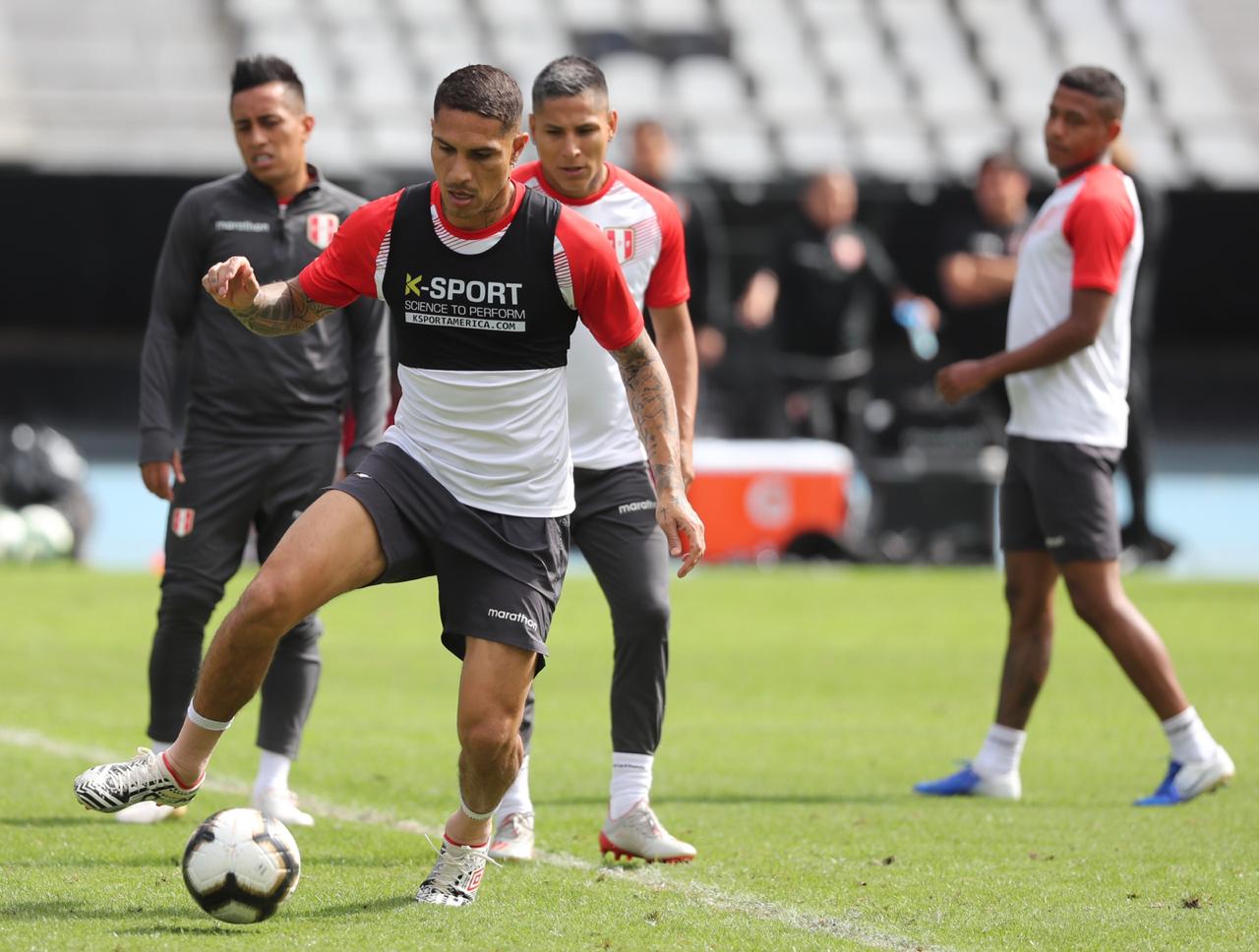 Guerrero tenta repetir feito do tio e conquistar a Copa América para o Peru