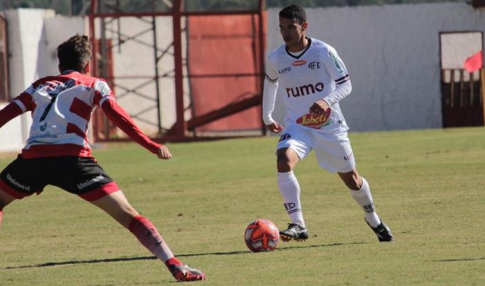 Ferroviária venceu o Linense. Foto: Jonathan Dutra