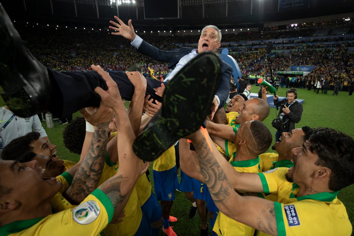 Tite se recupera de erros na Rússia, vence Copa América e ganha fôlego na seleção