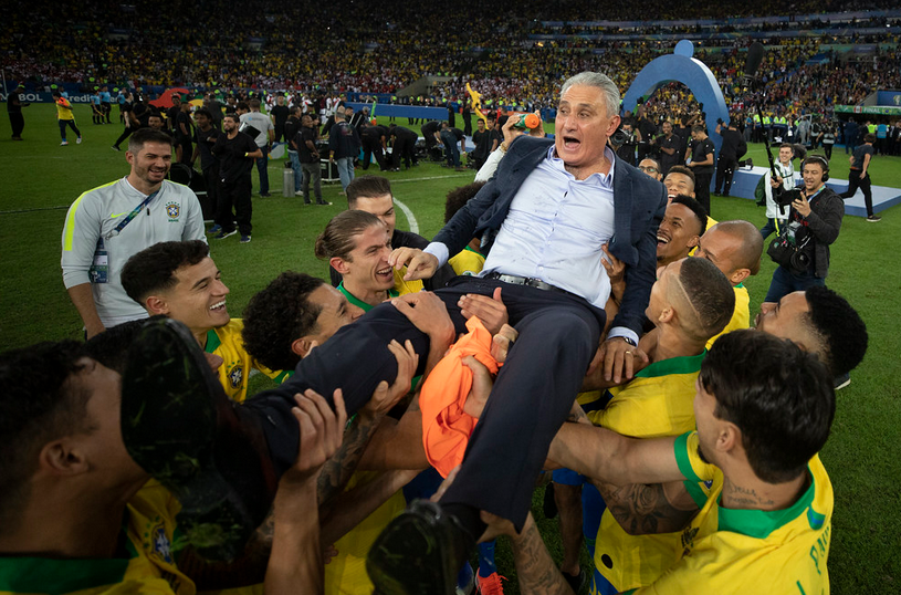 Copa América: Com título, Tite mostra confiança para ficar na seleção até 2022