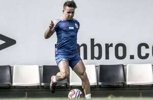 Derlis González e Soteldo voltam a treinar no Santos e podem enfrentar o Bahia