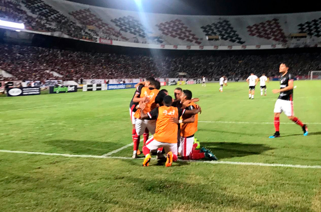 Líder e vice-lanterna puxam a fila da Seleção FI da Série C